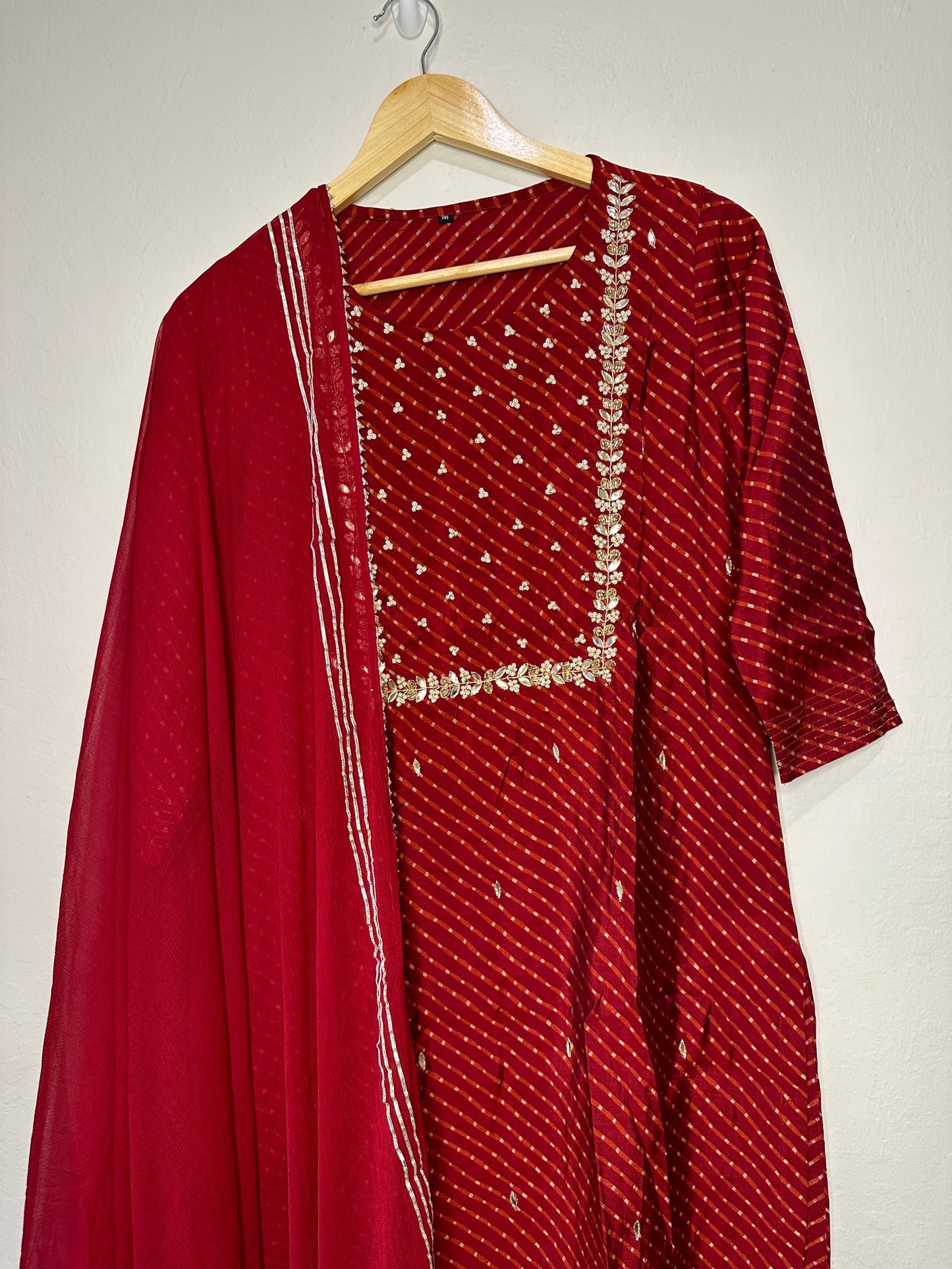 3 piece suit with bottom and chiffon dupatta.